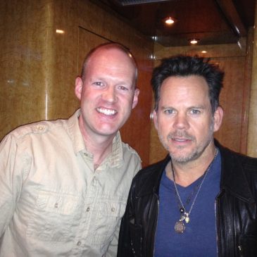 PODCAST: My Chat With Gary Allan On The Bus!