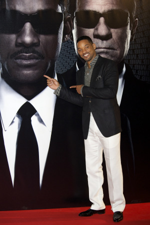 VIDEO: Will Smith Goes Back To His “Fresh Prince” Roots!