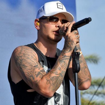 LISTEN: Kane Brown Does What With Every Jukebox He Sees?